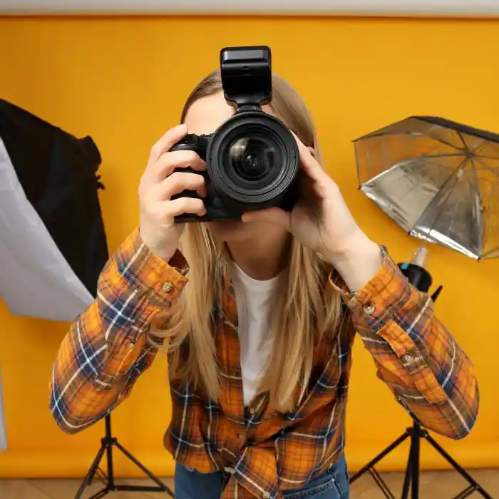 Studio-photo-1-scaled-r2k08f4imy2o2ljtsq20nvpzzmlarekfa1i2qwywrc